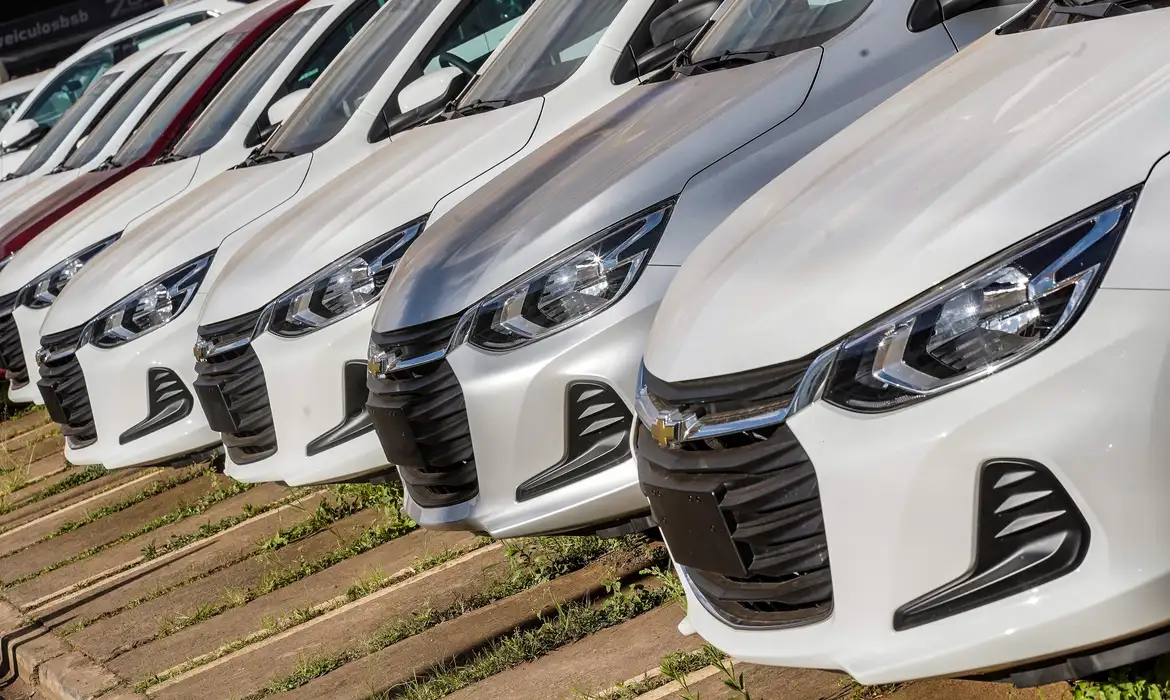 Vehicle Output Hits Strongest March Since 2019